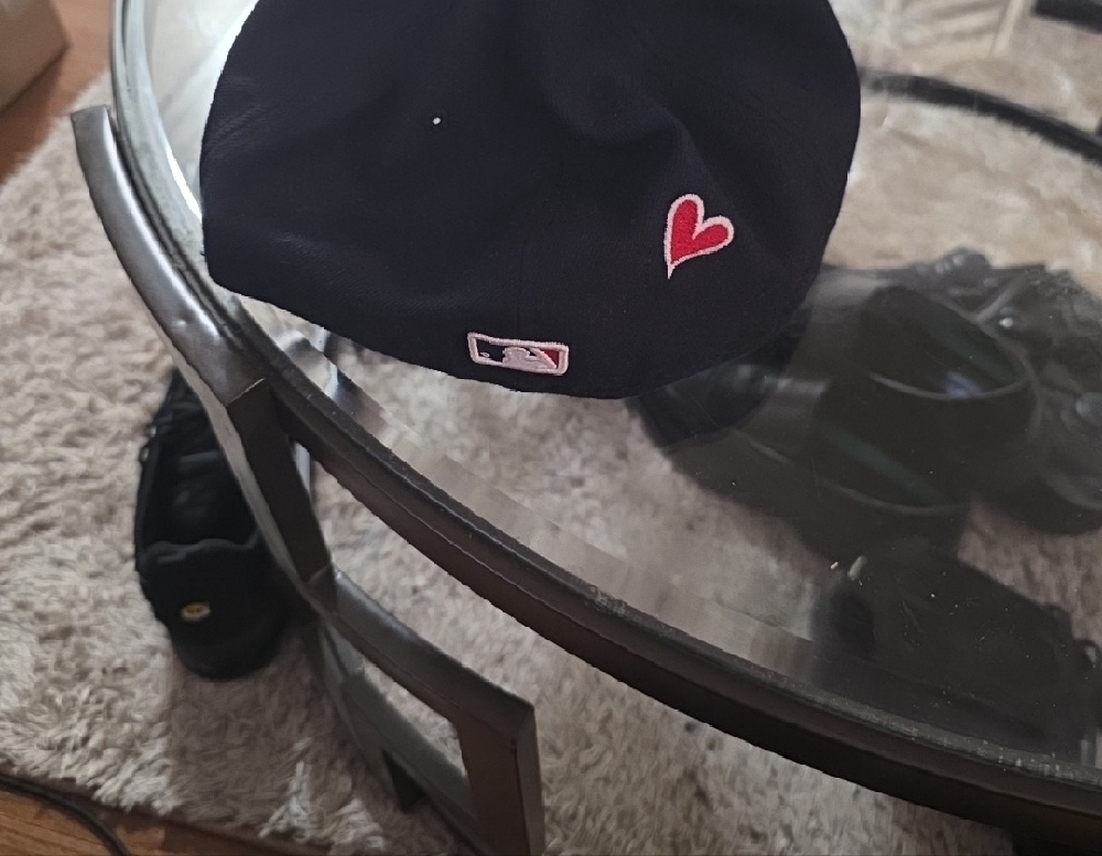 Yankeed Navy Blue Cap with Heart Embroidery Fitted 7 1/2 - Picture 3 of 5